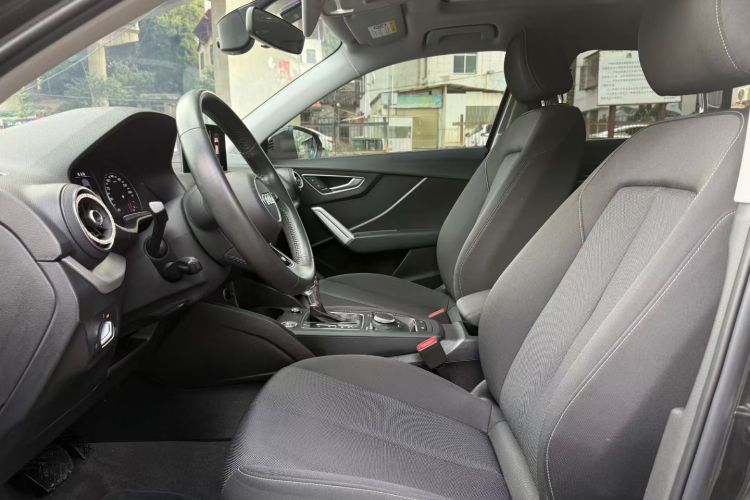 奥迪Q2L 2020款 35 TFSI 进取动感型中控内饰7002