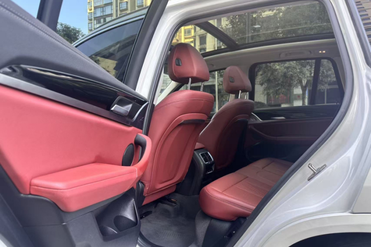 宝马X3 2022款 改款 xDrive25i M运动套装中控内饰7002