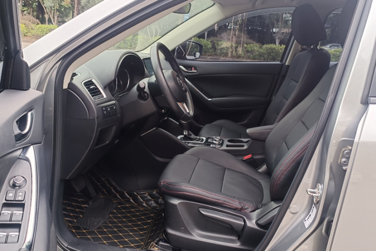 马自达CX-5 2015款 2.0L 自动两驱都市型中控内饰7002