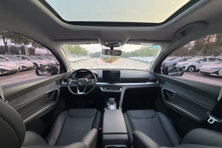 比亚迪 宋Pro新能源 2019款 DM 1.5T 四驱性能版豪华型中控内饰7003