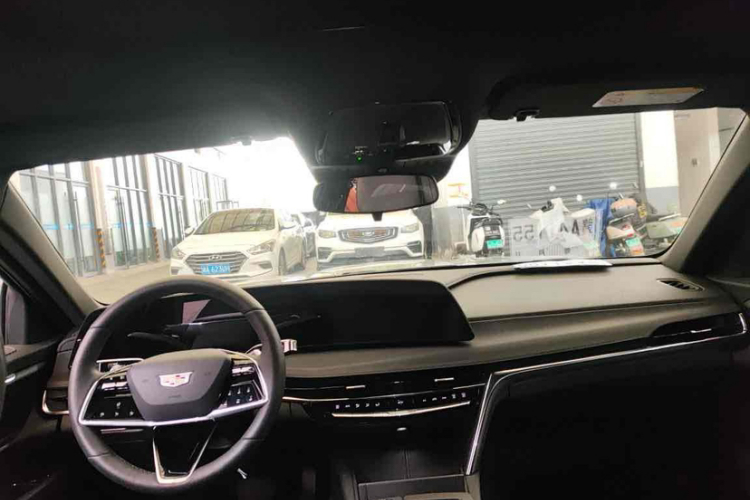凯迪拉克CT6 2023款 28T 风尚型中控内饰7001