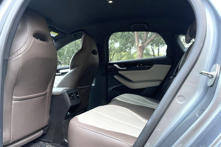 比亚迪 秦PLUS 2023款 冠军版 DM-i 55KM领先型中控内饰7002