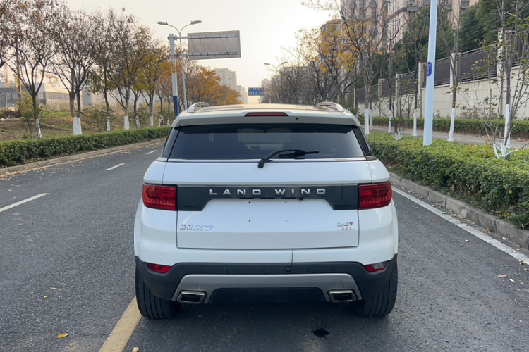 陆风X7 2015款 2.0T 全景旗舰版车身外观6006