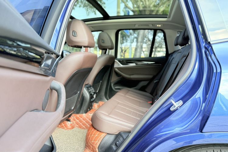 宝马X3 2018款 xDrive25i M运动套装 国VI中控内饰7004