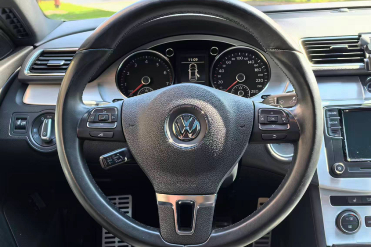 一汽-大众CC 2018款 1.8TSI 尊贵型中控内饰7001