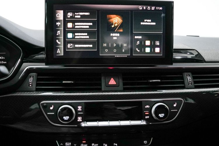 奥迪S5 2022款 S5 3.0T Sportback中控内饰7005