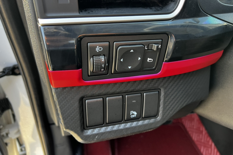 东风风行 风行SX6 2019款 1.6L 手动舒适型 国VI局部细节9001