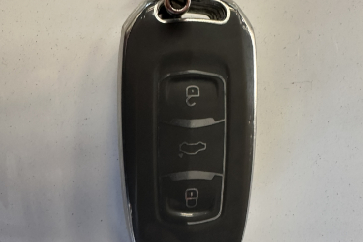 吉利银河 2024款 200km 熊猫骑士中控内饰7003