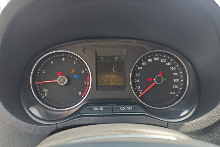 大众 Polo 2016款 1.6L 自动舒适型中控内饰15