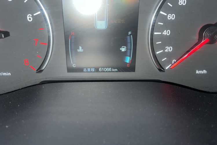 比亚迪 宋MAX 2021款 升级版 1.5T 自动豪华型 6座中控内饰15