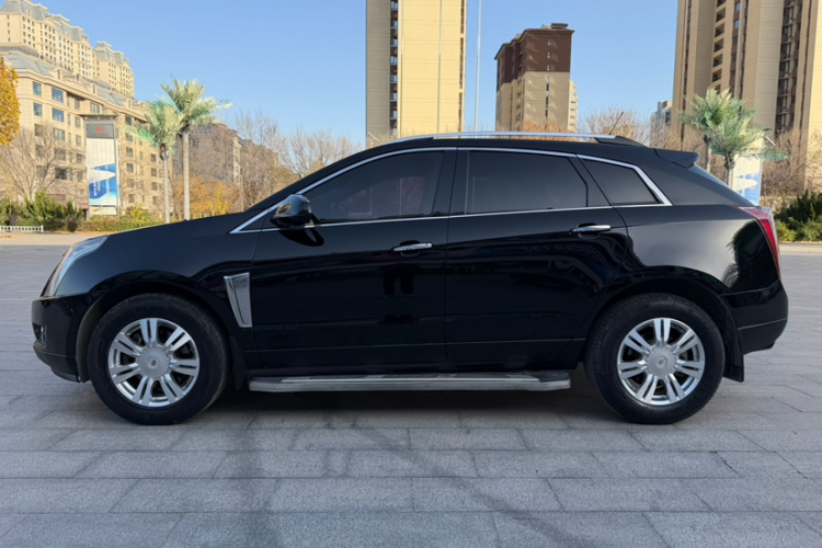凯迪拉克SRX 2013款 3.0L 精英型车身外观6002