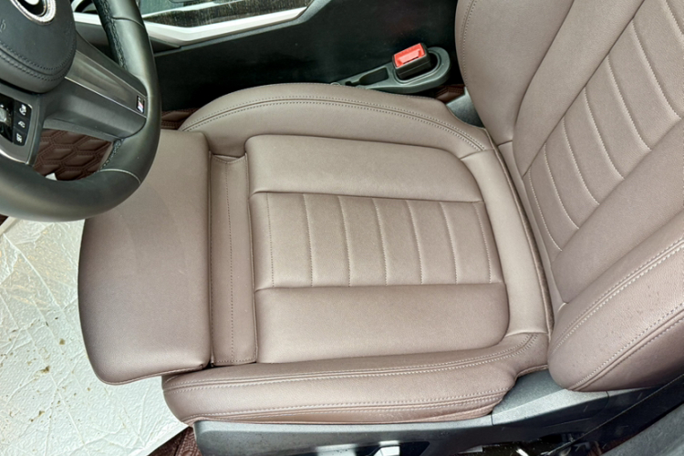 宝马3系 2021款 改款 325Li M运动套装中控内饰7004