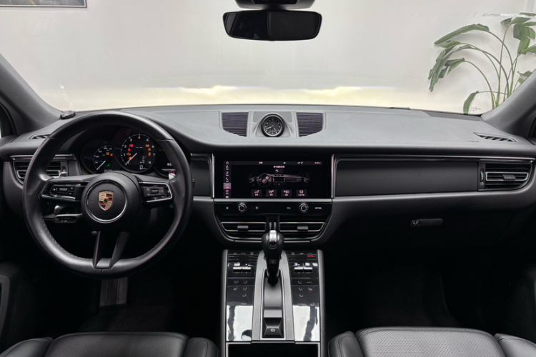 保时捷 2023款 Macan 2.0T中控内饰7001
