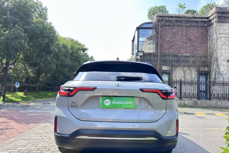 蔚来ES6 2019款 420KM 运动版车身外观6002