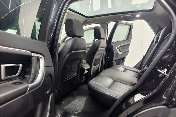 路虎 发现神行 2019款 240PS SE版 国VI中控内饰7007