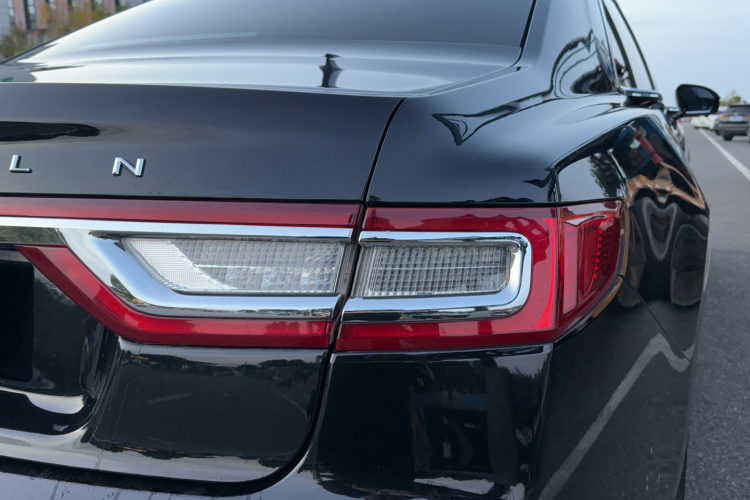 林肯大陆 2018款 2.0T 两驱尊雅版车身外观6009