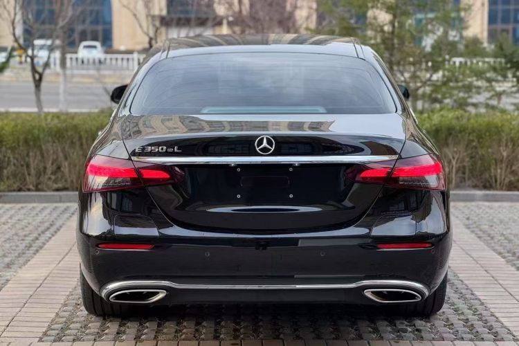 奔驰E级新能源 2023款 E 350 e L 插电式混合动力轿车车身外观6003
