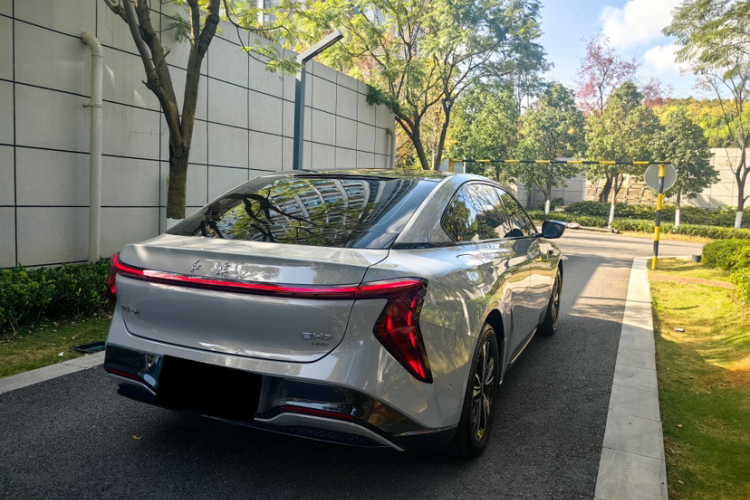 红旗EH7 2024款 600 Pro车身外观6003