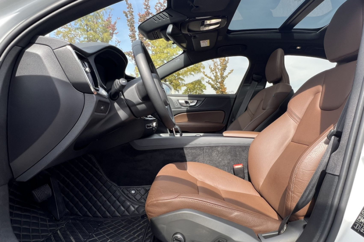 沃尔沃S60 2024款 B4 智逸豪华版中控内饰7003