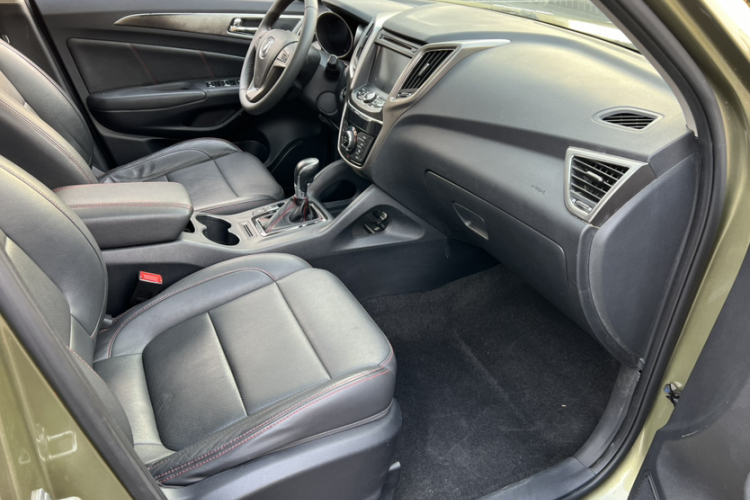 长安CS75 2016款 1.8T 自动精英型 国V中控内饰7003