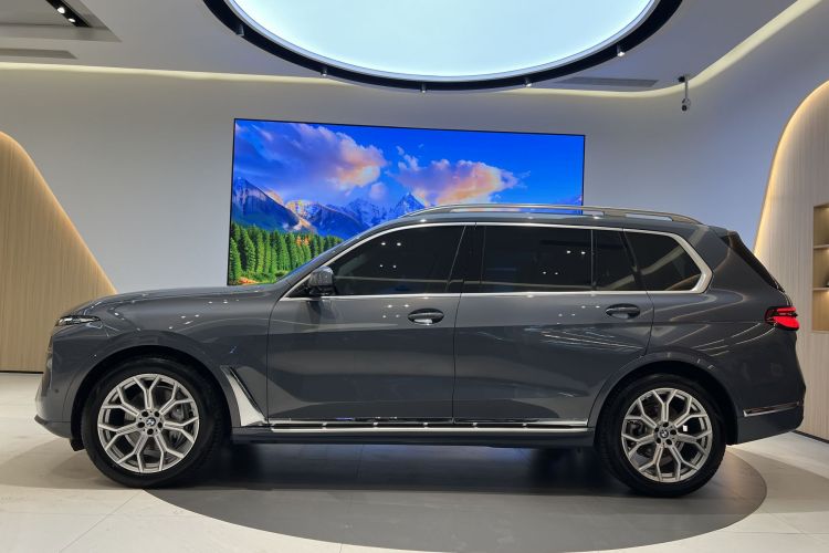 宝马X7 2023款 xDrive40i 领先型豪华套装车身外观6003