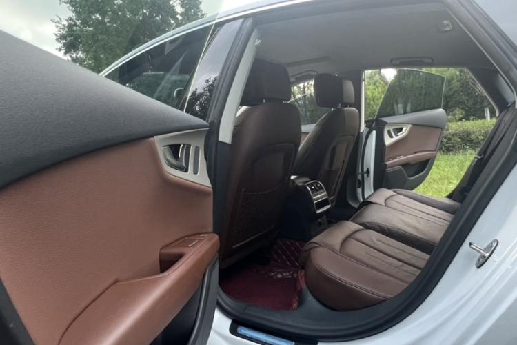 奥迪A7 2017款 35 TFSI 时尚型中控内饰7012