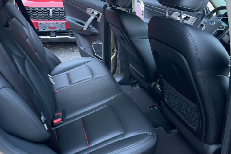 吉利汽车 博越 2018款 1.8TD 自动两驱智联型4G互联版中控内饰7004