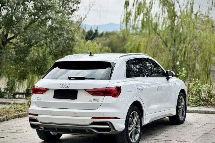 奥迪Q3 2021款 40 TFSI 时尚动感型车身外观6004