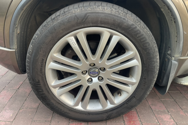 沃尔沃XC90 2013款 2.5T T5 行政升级版车身外观6008