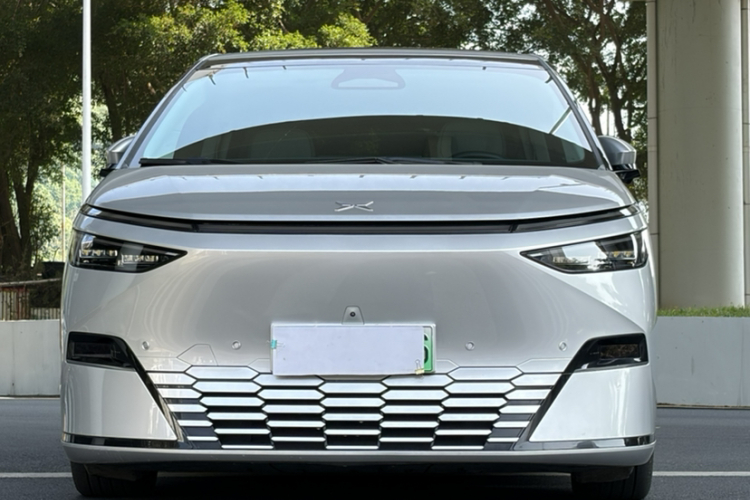 小鹏X9 2024款 702超长续航Max车身外观6005