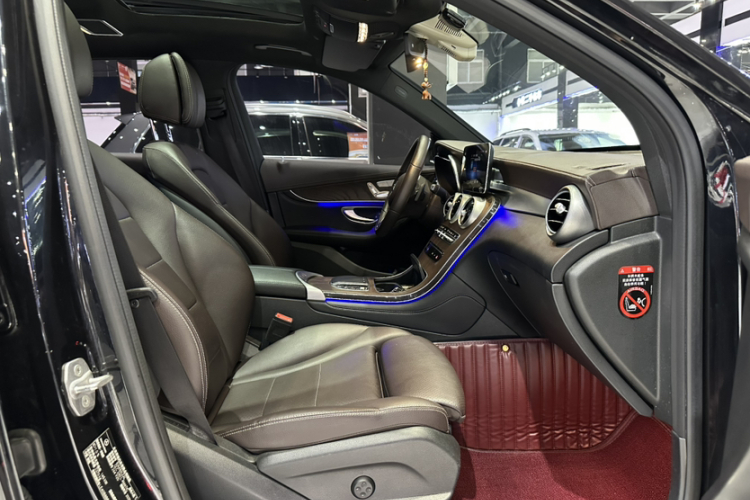 奔驰GLC 2020款 GLC 260 L 4MATIC 豪华型中控内饰7005