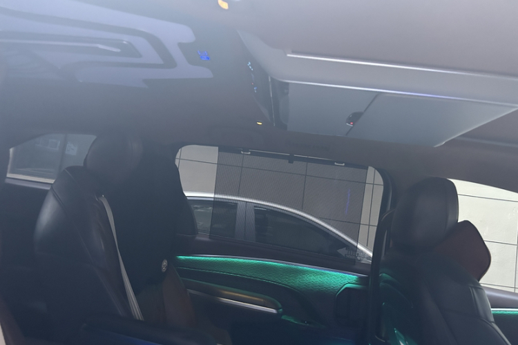 丰田 赛那SIENNA 2021款 2.5L混动 舒适版中控内饰7005