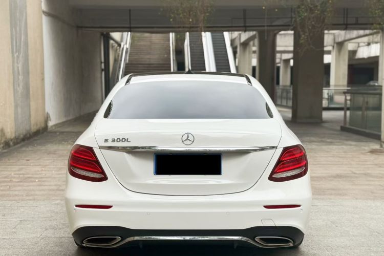 奔驰E级 2017款 E 300 L 运动豪华型车身外观6003