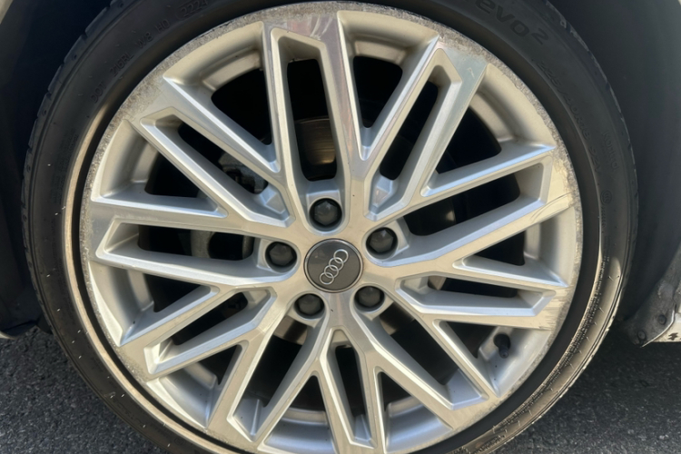 奥迪A3 2018款 30周年年型 Sportback 35 TFSI 风尚型车身外观6004