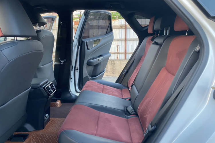 雷克萨斯NX 2023款 350h 前驱 创驰版中控内饰7002