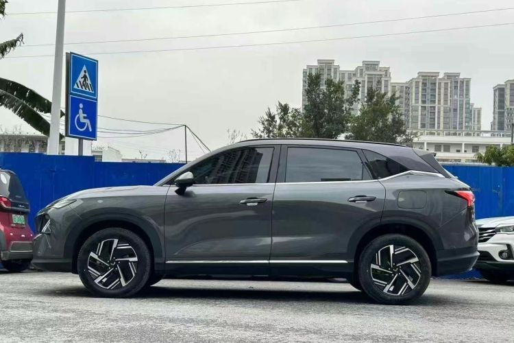 五菱汽车 五菱星光S 2024款 130km 领航型车身外观6001