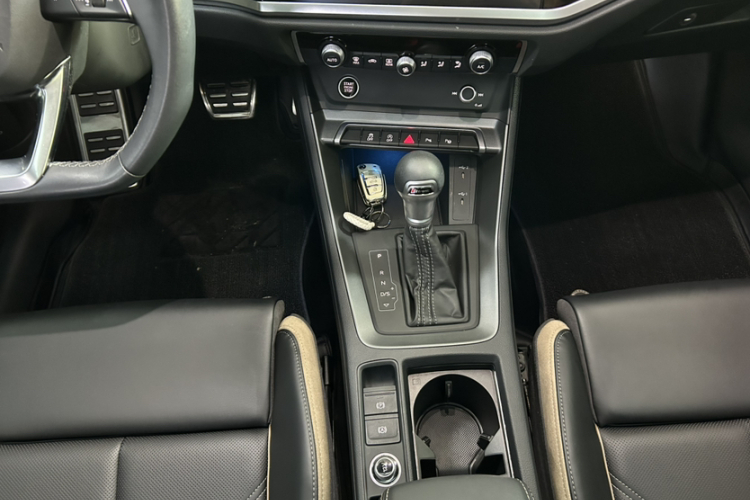 奥迪Q3 2024款 35 TFSI 时尚致雅型局部细节18