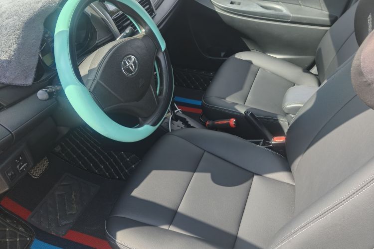 丰田 威驰 2016款 1.5L 自动智臻星耀版中控内饰7004