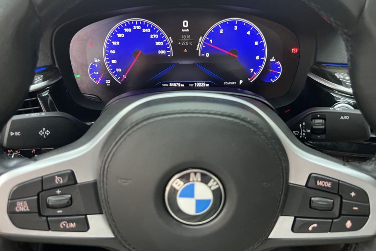 宝马5系 2019款 525Li M运动套装中控内饰15