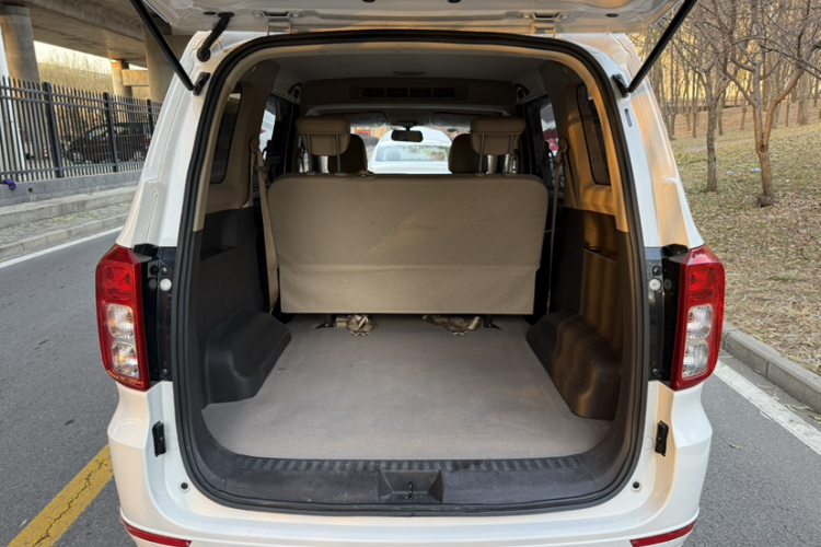 五菱汽车 五菱宏光 2021款 1.5L S舒适型LAR局部细节23