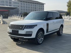 路虎 揽胜 2021款 3.0 L6 传世加长经典版