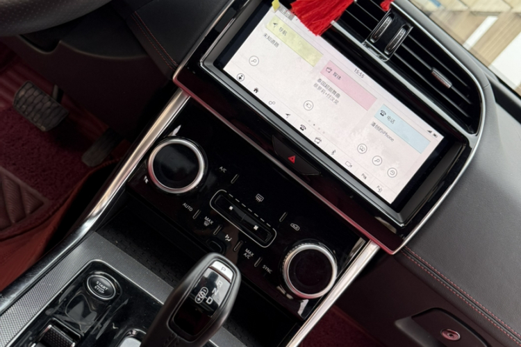 捷豹XEL 2020款 2.0T 200PS R-DYNAMIC S进取运动版中控内饰7006