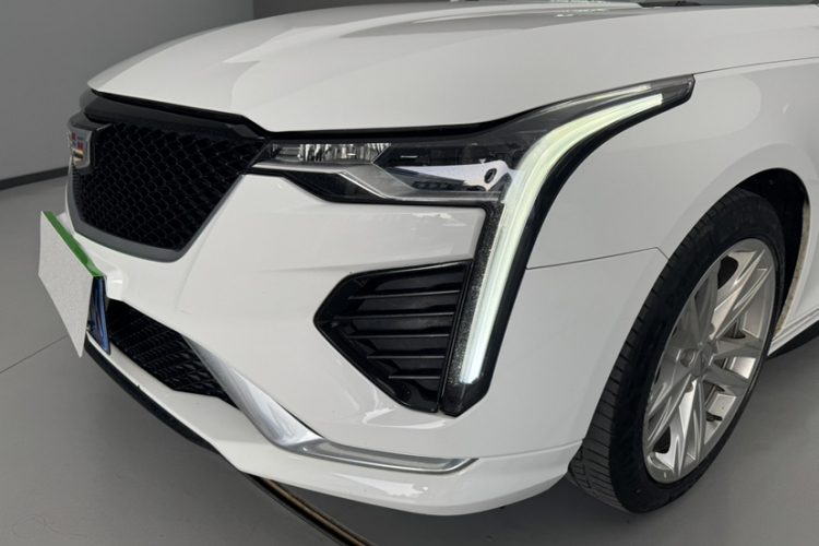 凯迪拉克CT4 2021款 28T 风尚型局部细节36