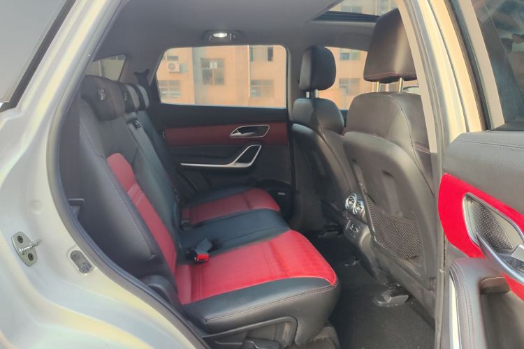 江汽集团 瑞风S7 2017款 2.0T 自动豪华型中控内饰7005