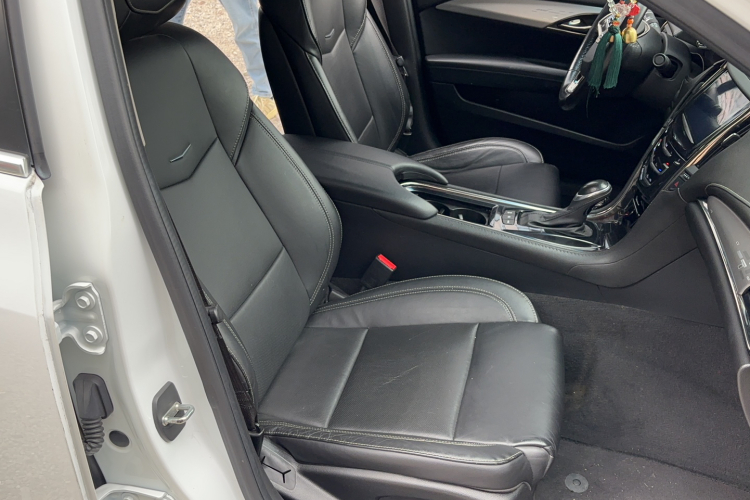 凯迪拉克ATS-L 2016款 28T 时尚型中控内饰7004