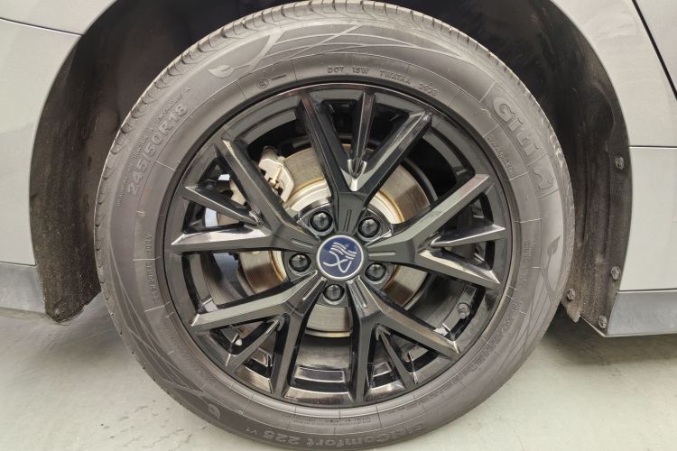 比亚迪 汉 2023款 DM-i 冠军版 121KM 尊贵型车身外观6006