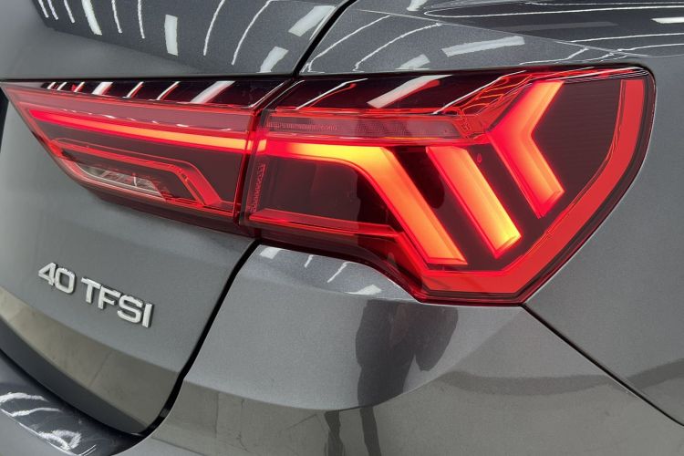 奥迪Q3 2021款 40 TFSI 时尚动感型车身外观6011