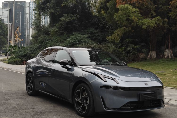 领克07 2024款 EM-P 126长续航 Ultra车身外观6008