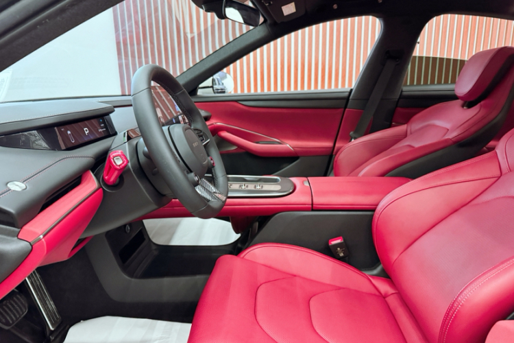 小米汽车 小米SU7 2024款 后驱长续航智驾版中控内饰7004