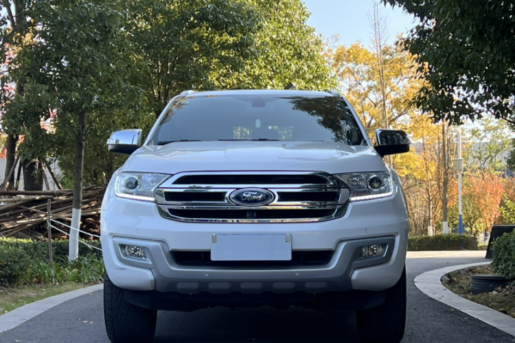 福特 撼路者 2016款 2.0T 汽油自动四驱旗舰版车身外观6006